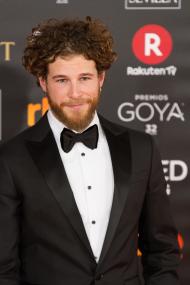 Álvaro Cervantes Film Listen  (Filmografi) 